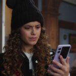Mora Bianchi, estrela de Margarida, revela paixão pelo Brasil e novidades da série na HBO Max
