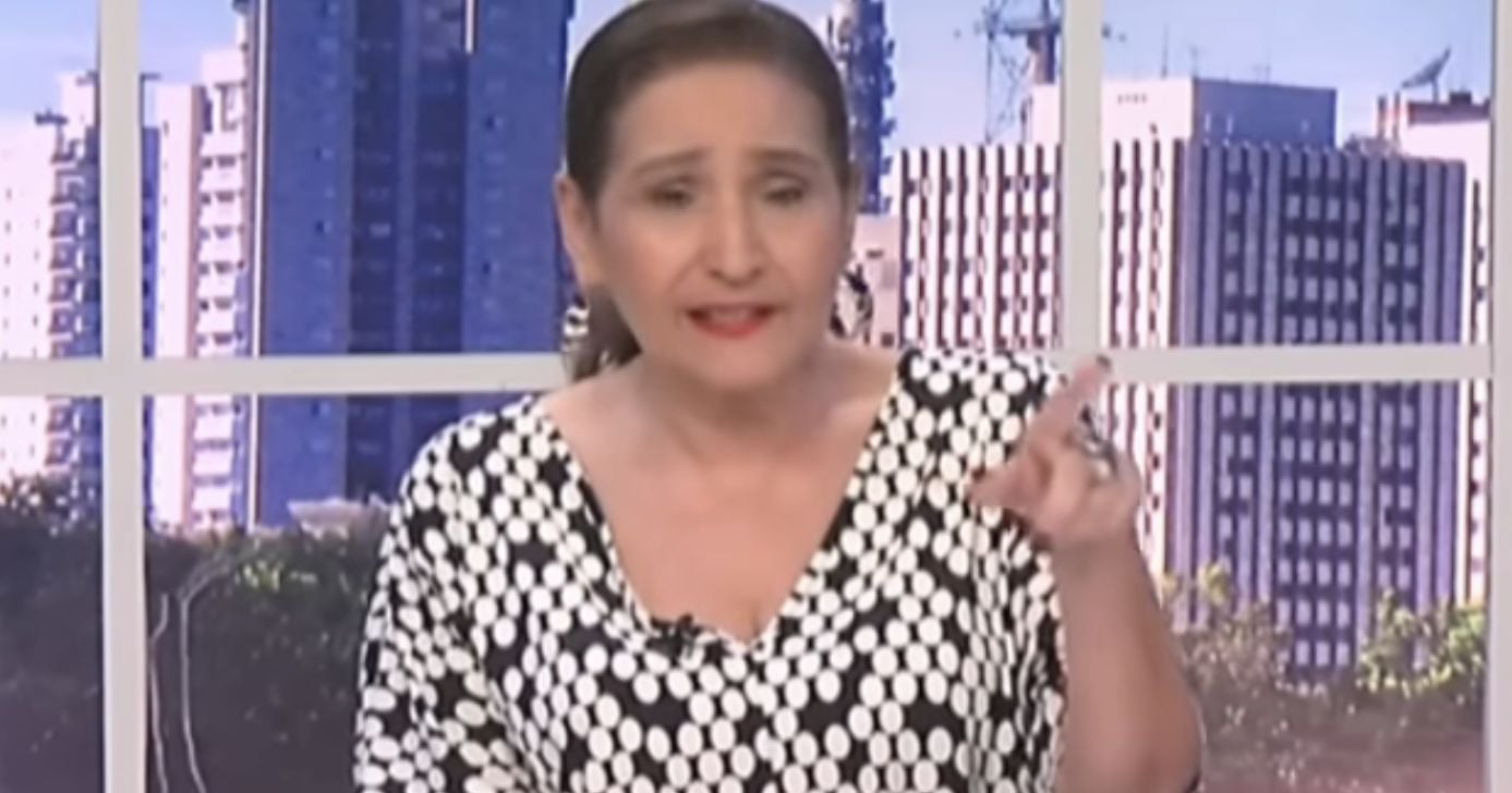 Sonia Abrão no A Tarde É Sua (Foto: Reprodução / RedeTV!)