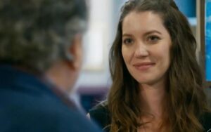 Mistério de Francesca em Quem Ama Cuida ganha força com leitura de Allan Kardec