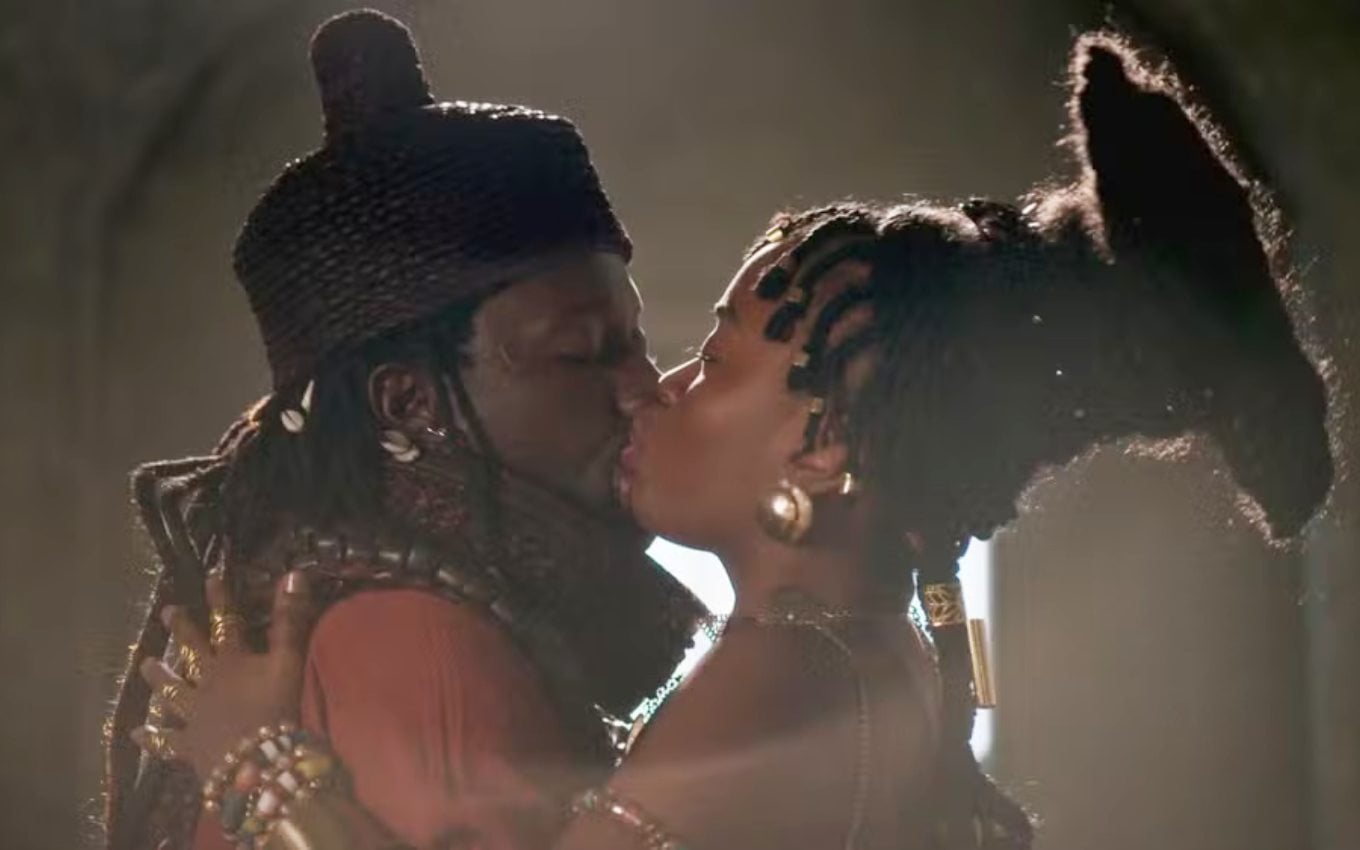 Beijo de Dumi e Kênia agita 'a Nobreza do Amor' em capítulo com reviravoltas