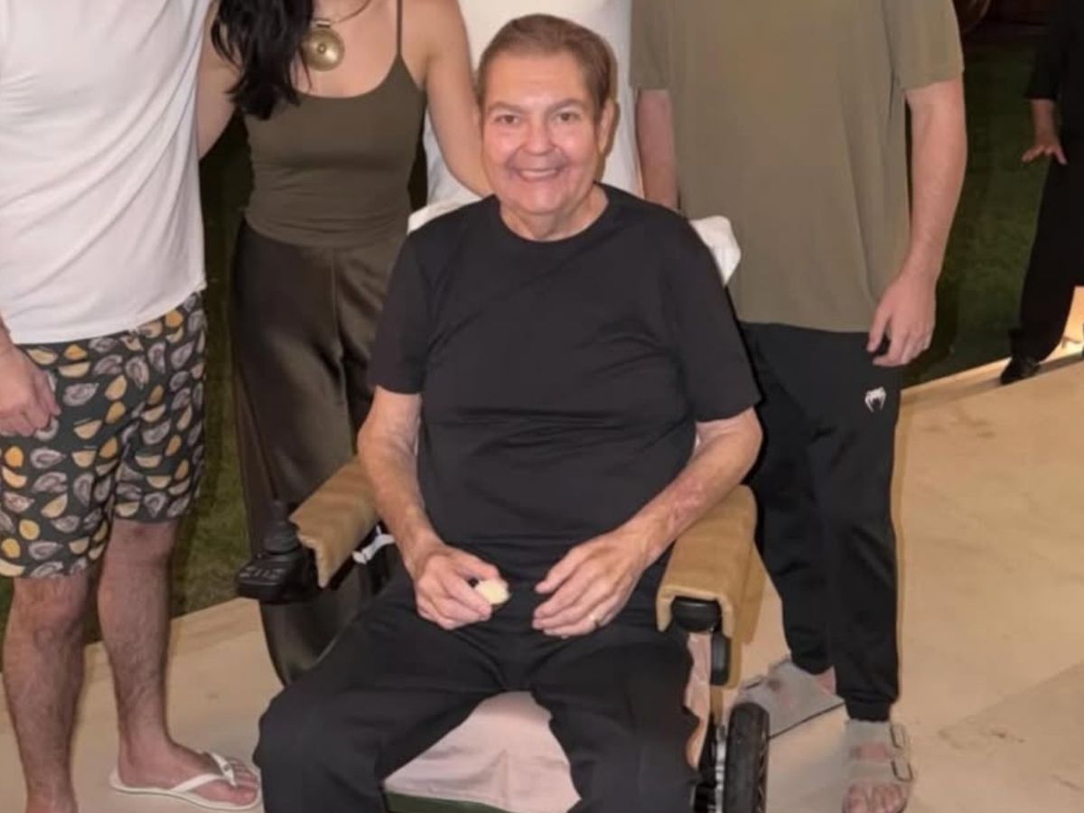 João Silva atualiza estado de saúde de Faustão e projeta alta hospitalar