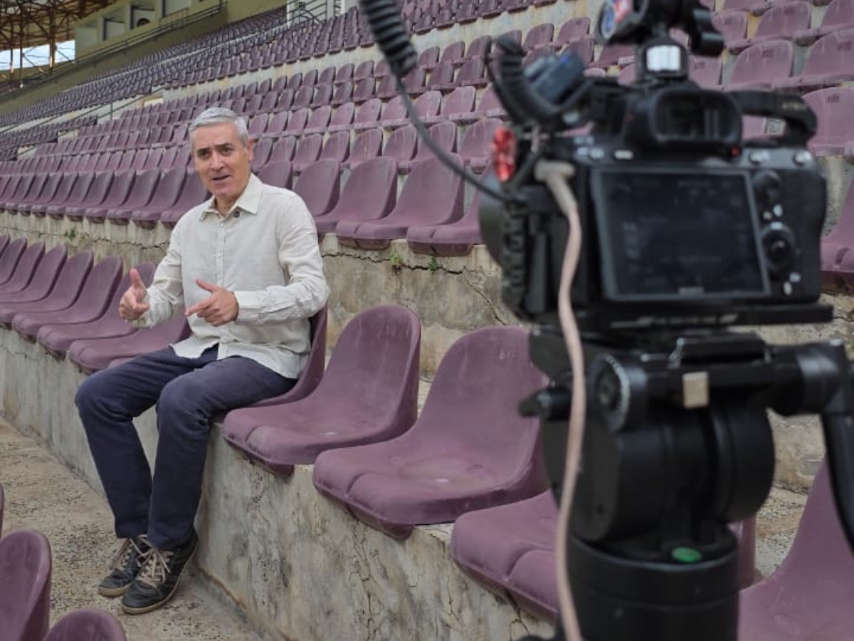 Série documental de Rodrigo Viana sobre astros do futebol ganha destaque no Globoplay