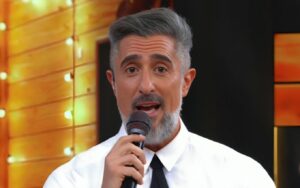 Marcos Mion parabeniza Portiolli em Caldeirão gravado após derrota da Globo no Ibope