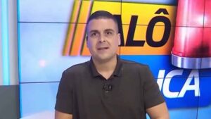 Apresentador Marcelo Castro, do SBT, é investigado pelo MPF por suposta infração ao ECA