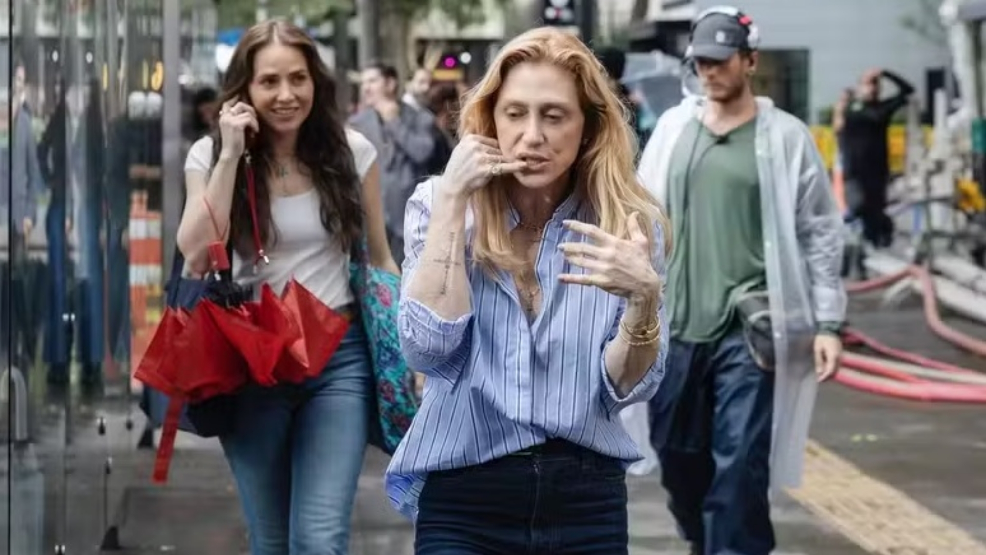 Amora Mautner, diretora de ‘Quem Ama Cuida’, desabafa sobre ser subestimada e gera reflexão