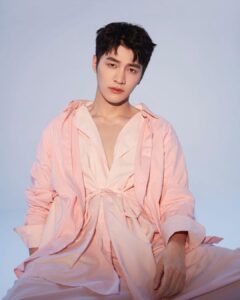 Atores de C-dramas lamentam a partida precoce de Jin Ze, que tinha 33 anos