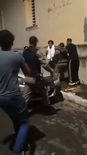Pós-show de MC Livinho em Maceió termina em confusão com PM e organizadores.