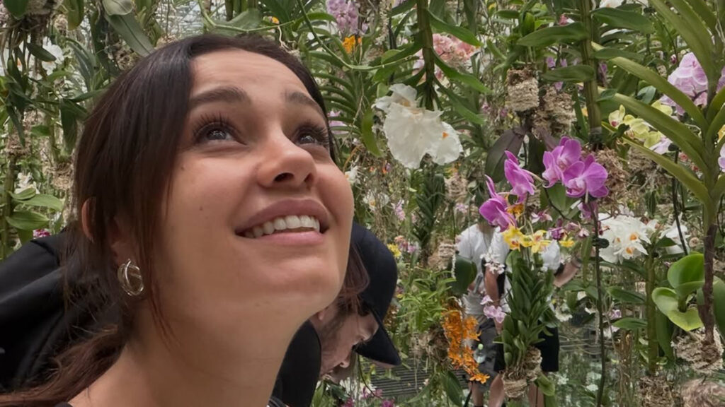 Sophie Charlotte adota banho de boldo para descarrego energético após papéis intensos