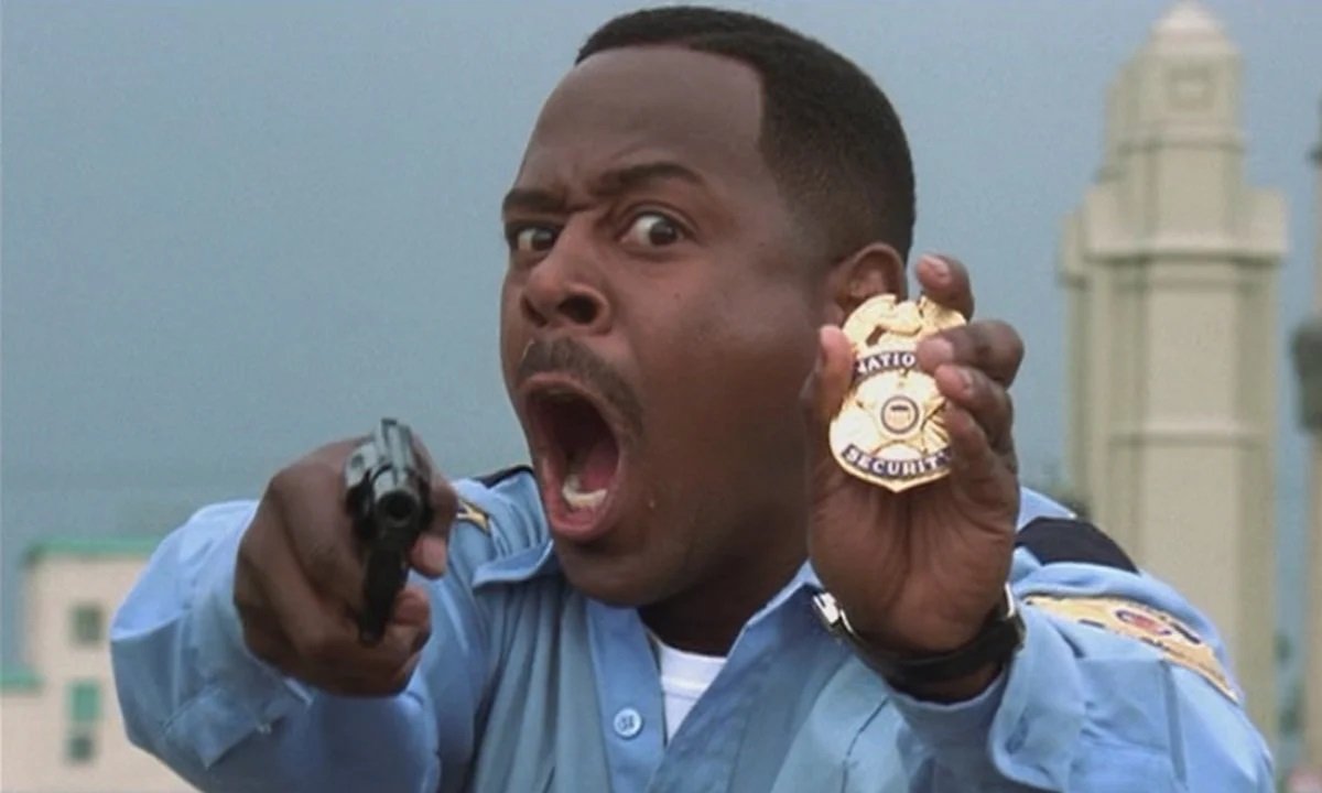 SBT escala filme de Martin Lawrence para garantir audiência antes da estreia do Brasil na Copa