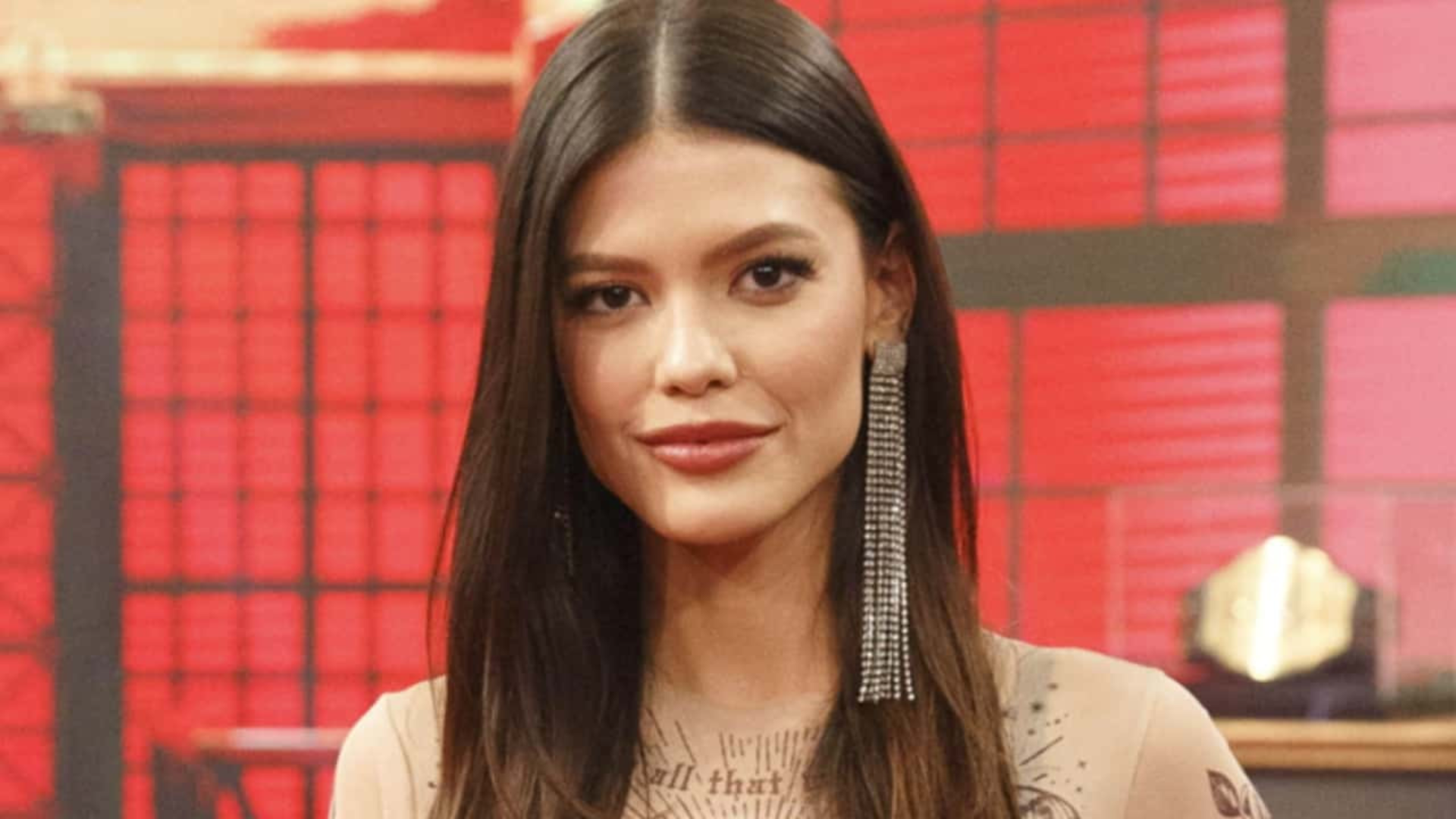 Vitória Strada relata escassez de convites na Globo após revelar bissexualidade