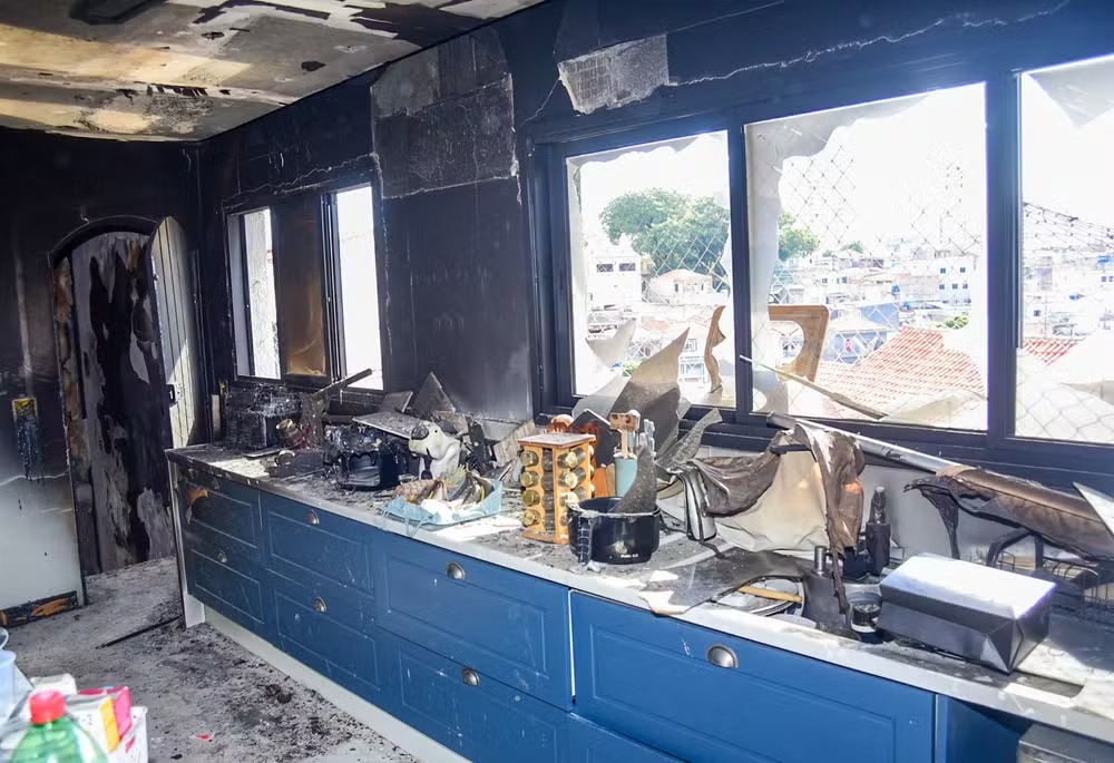 Mãe de MC Gui desabafa sobre abandono de amigos após incêndio em sua residência