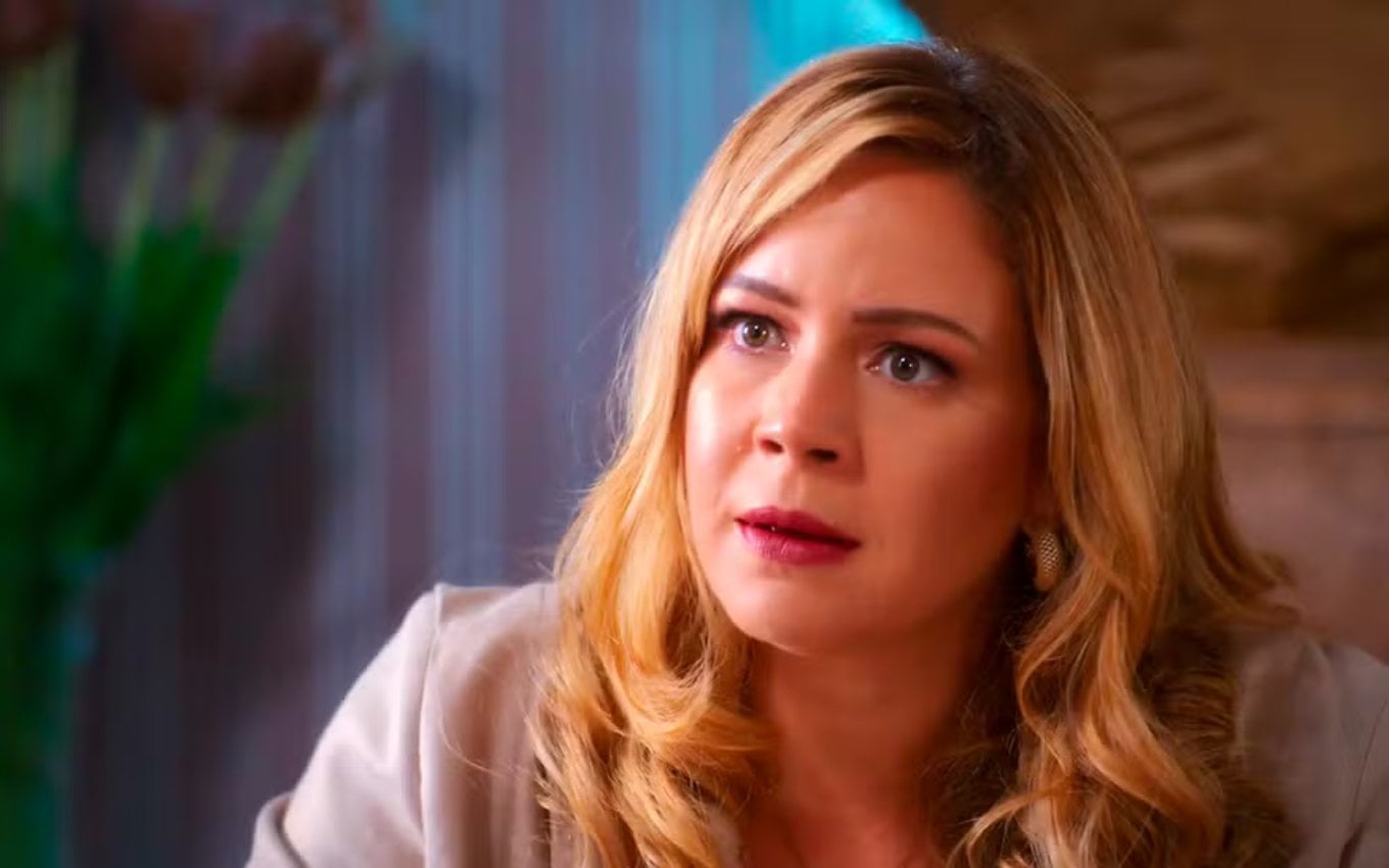 Coração Acelerado: Fernanda Pimenta vive chef francesa inspirada em Paola Carosella e agita vida de Zilá
