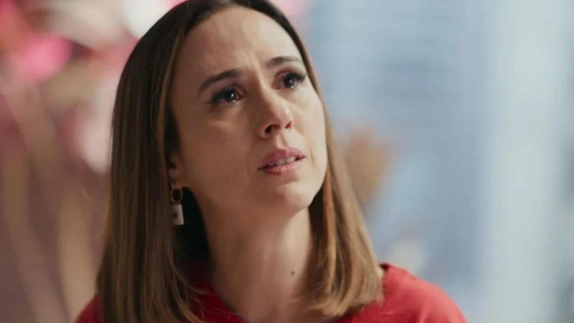 Tatá Werneck reage a críticas sobre sua interpretação como Brigitte em Quem Ama Cuida