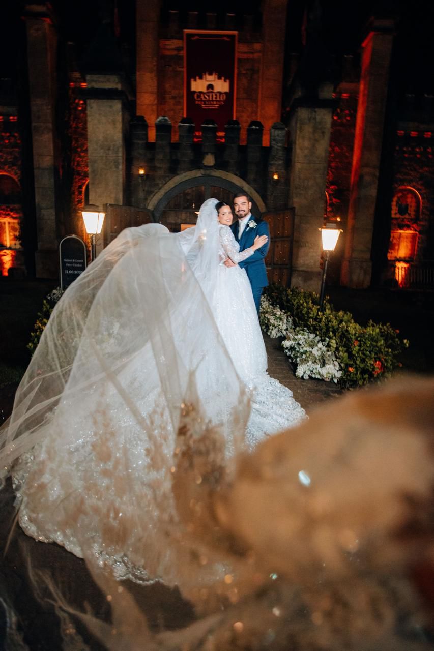 Emoção e luxo: Sidney Sampaio e Luana Sales celebram casamento de conto de fadas no interior de SP