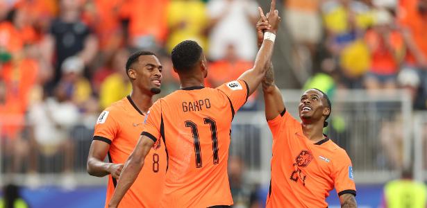 Holanda impressiona na Copa e acende alerta para a seleção brasileira