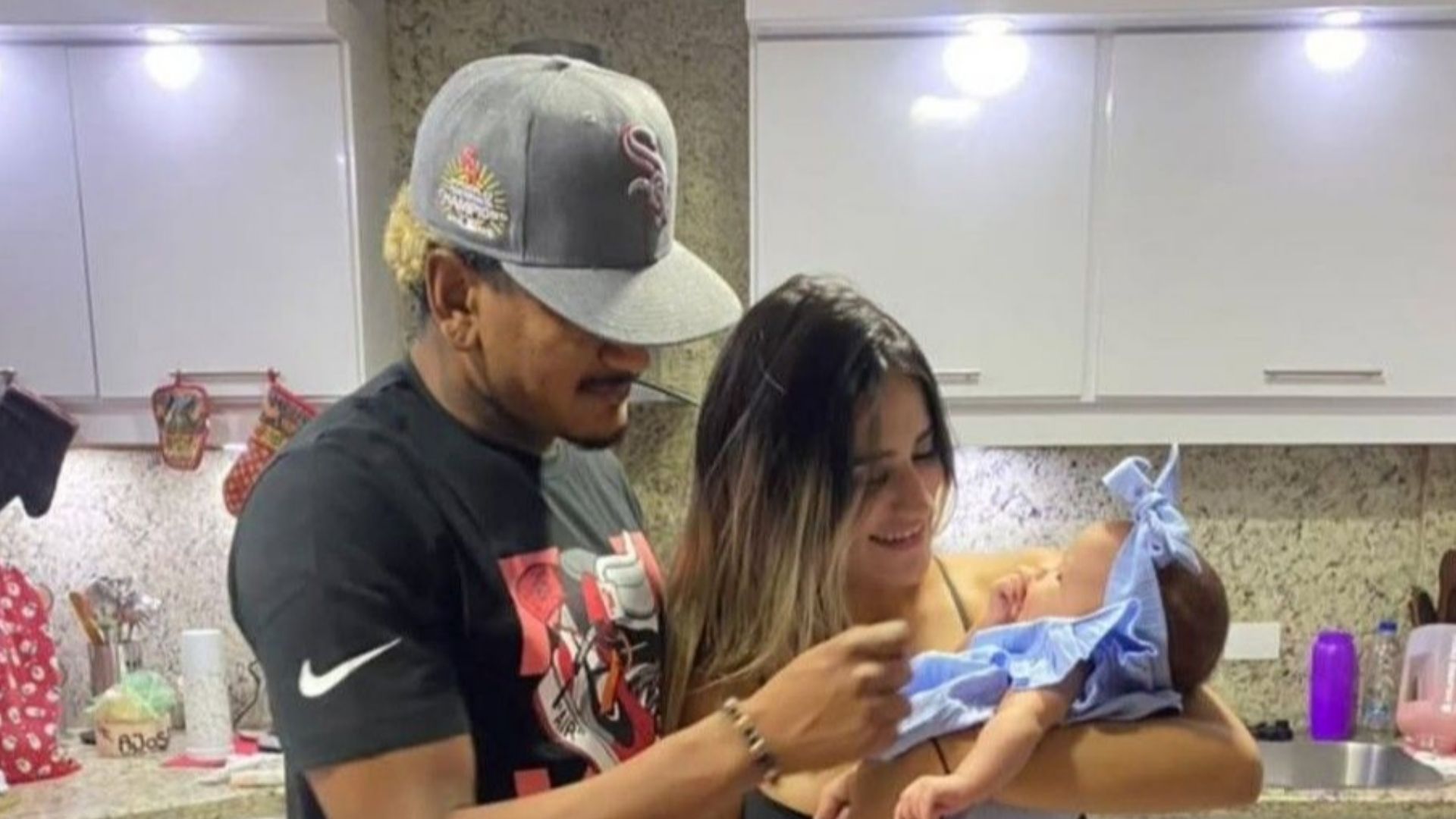 Héctor Bello lamenta perda da esposa que salvou filha em terremoto