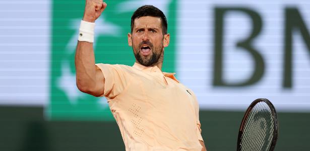 Novak Djokovic encara Wu Yibing em duelo decisivo nas quadras de Wimbledon