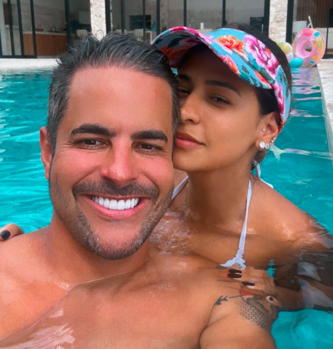 Ciúmes de Simone Mendes por Kaká Diniz: cantora brinca sobre 'cuidar' do marido após ida à academia