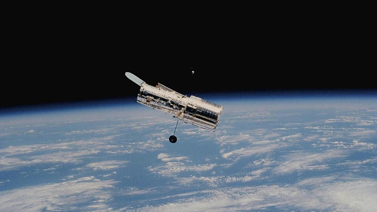 Escudo invisível espanhol promete revolucionar a proteção de satélites no espaço