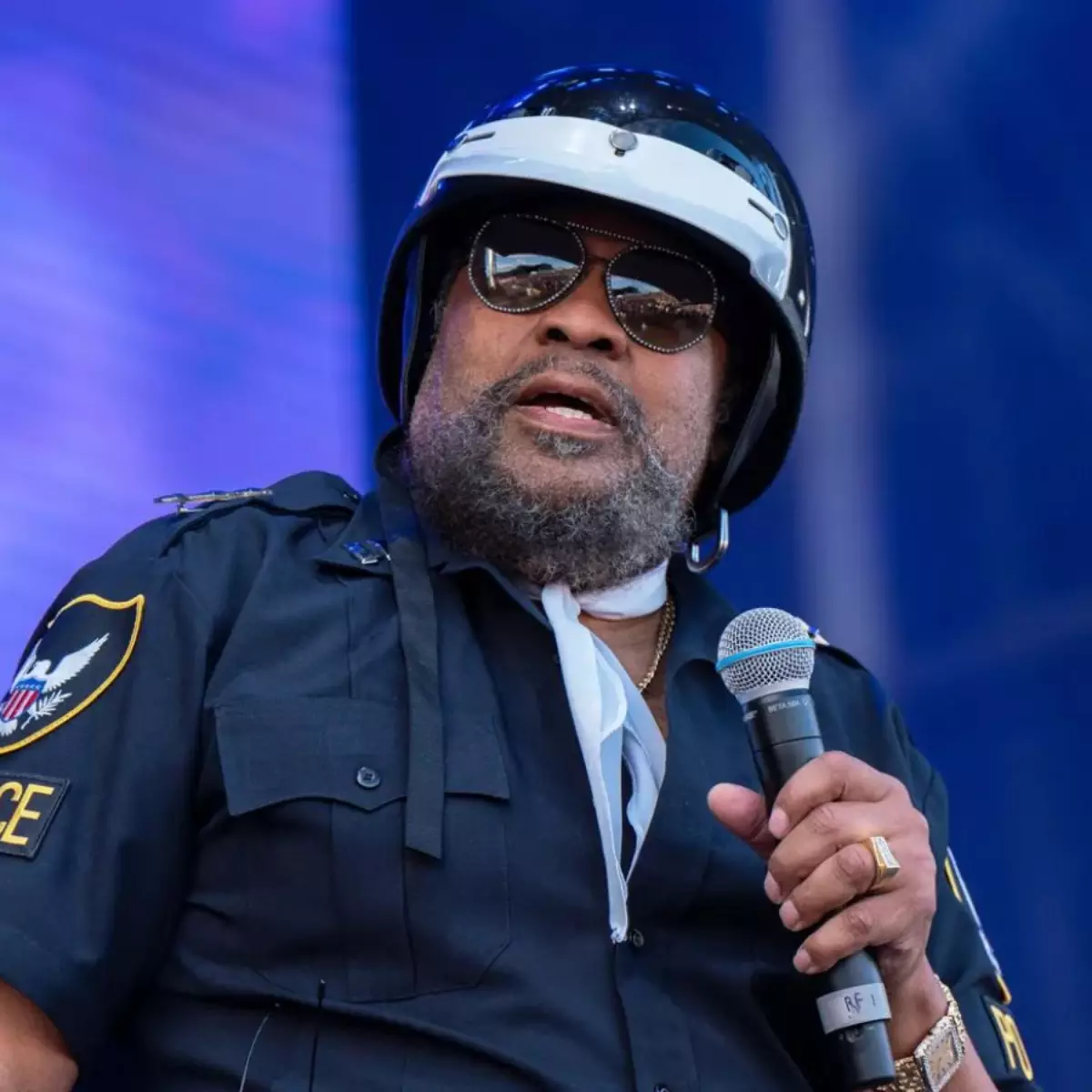 Morre Victor Willis, voz icônica do Village People e coautor de 'Y.M.C.a.', aos 74