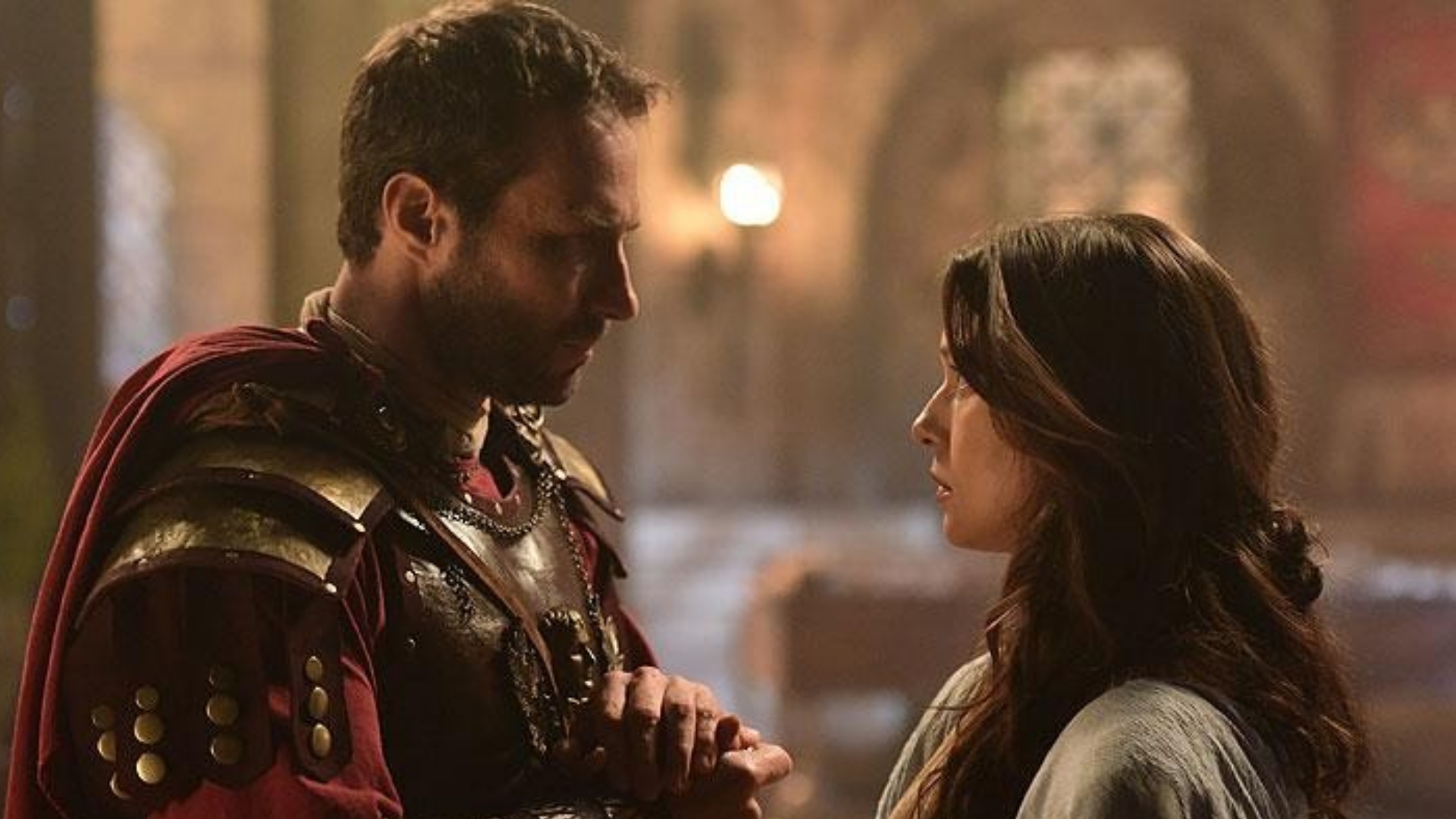 Maria Madalena busca perdão de Petronius e vive noite de romance na novela Jesus