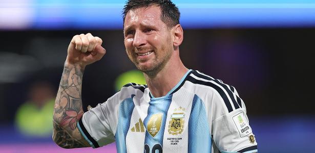 Messi eleva Argentina às quartas e sela eliminação da Colômbia na Copa