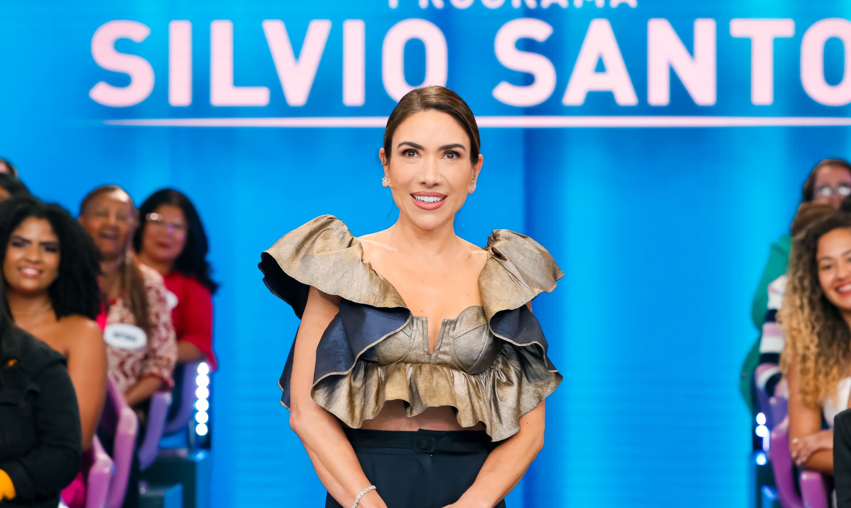 SBT celebra 45 anos e intensifica busca por anunciantes após alta na audiência da Copa