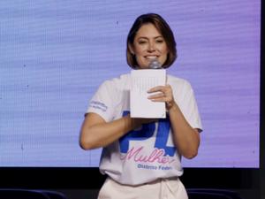 Michelle Bolsonaro sinaliza criação de grupo político independente do bolsonarismo
