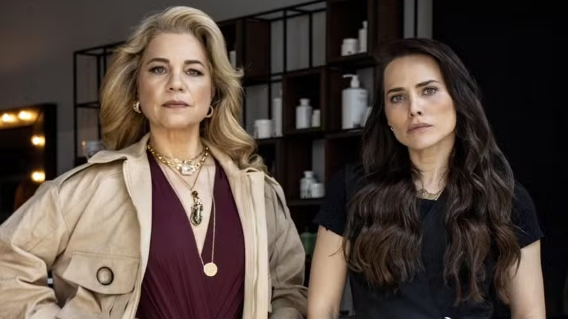 Barraco em salão de beleza: Pilar confronta Adriana em 'Quem Ama Cuida'