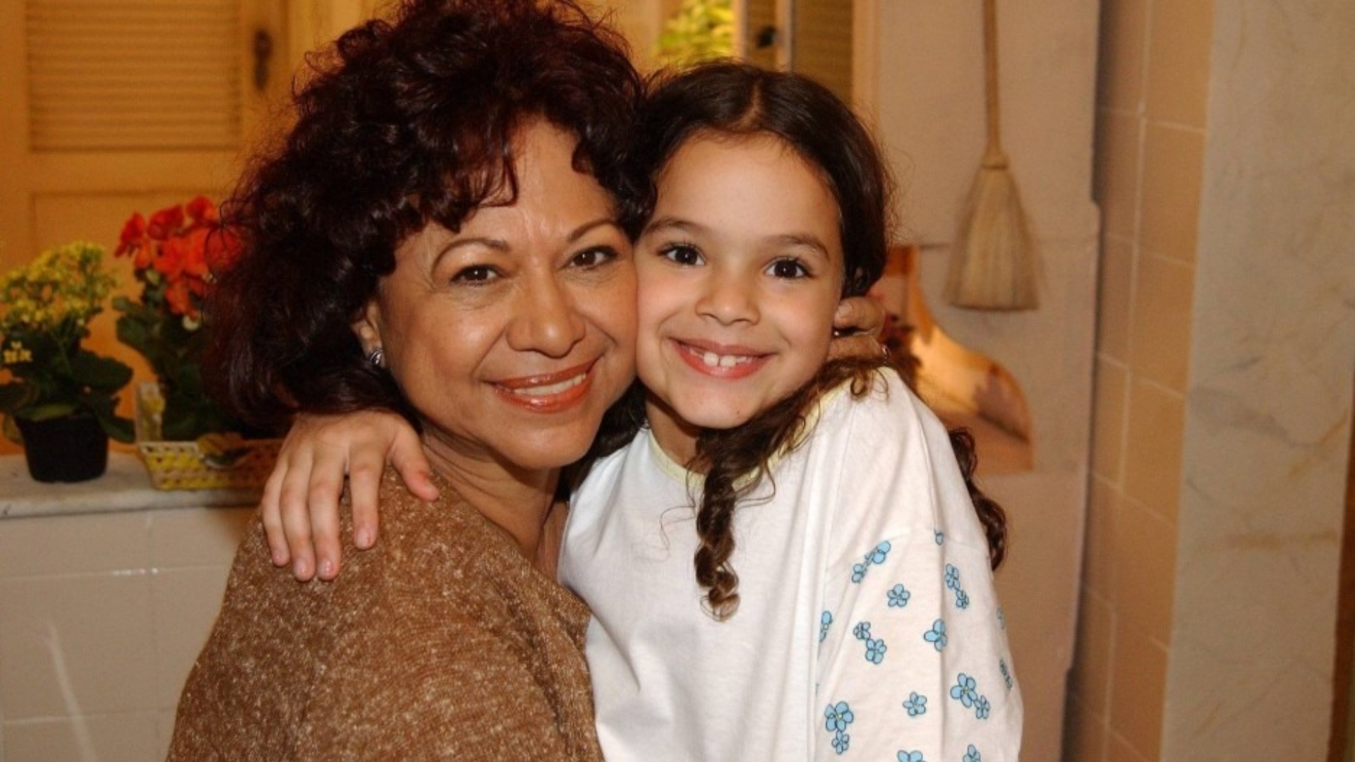 Manoelita Lustosa, estrela de 'Mulheres Apaixonadas', falece e comove fãs da teledramaturgia
