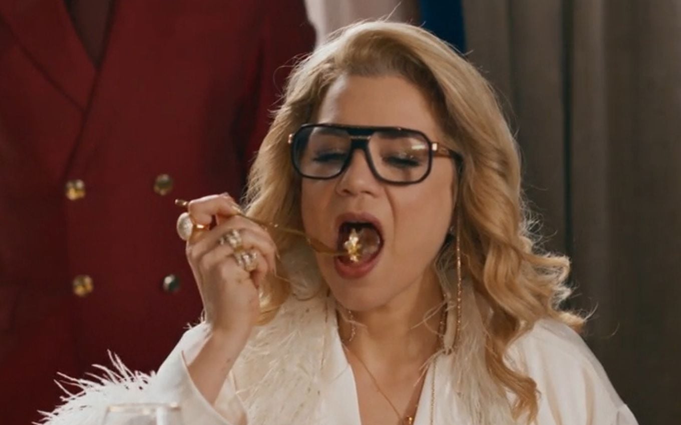 Pilar, de Quem Ama Cuida, se encanta com Iuri e quebra padrões em novo romance