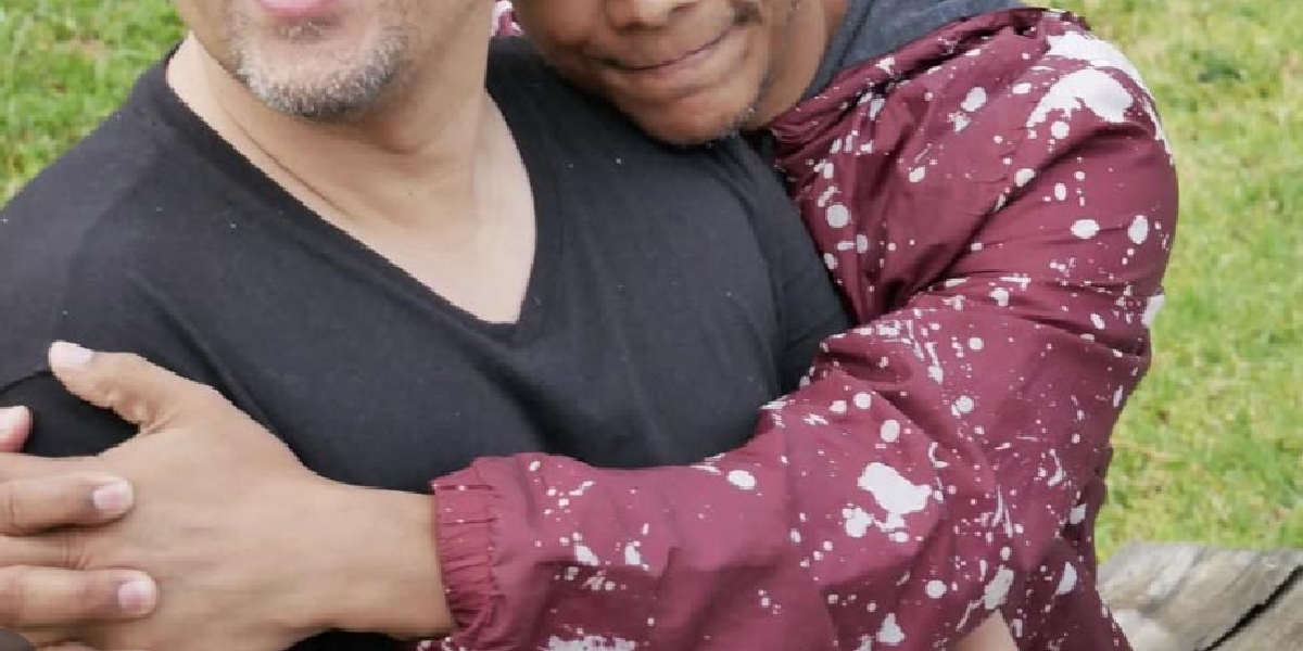 Rodrigo Fagundes, de 'Quem Ama Cuida', revela bastidores de casamento duradouro com colega de profissão