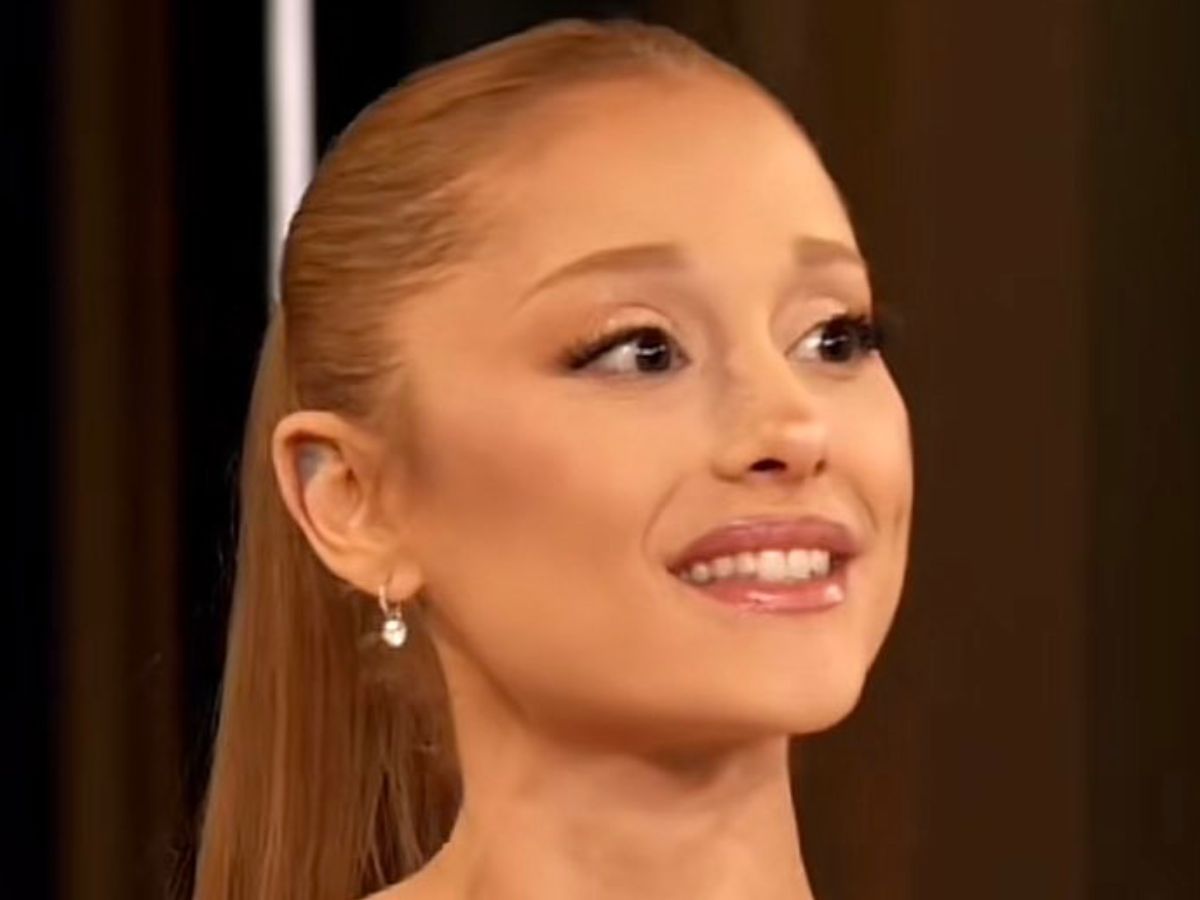 Após críticas sobre sua forma física, Ariana Grande decide pausar carreira ao fim da turnê