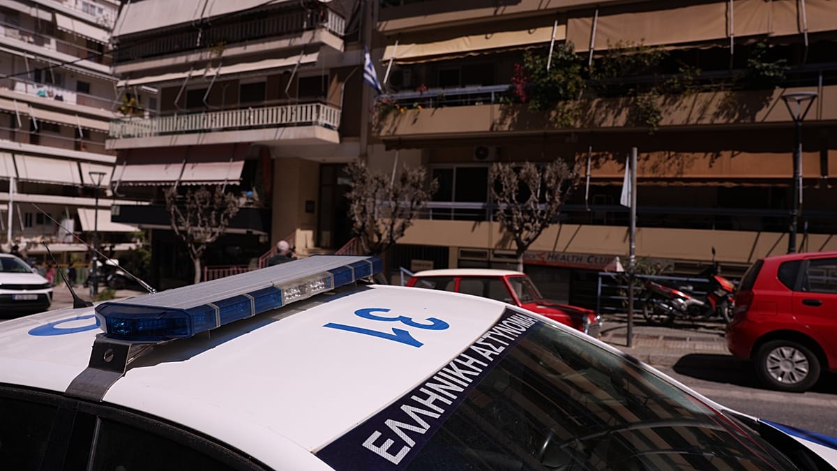 Caso Elizabeth-jane Ross: suspeito presta depoimento sobre corpo encontrado em mala na Grécia
