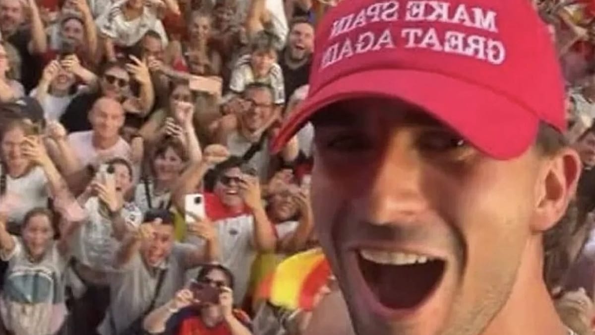 Controvérsia do boné: Ferran Torres alega desconhecimento político após celebração da Copa