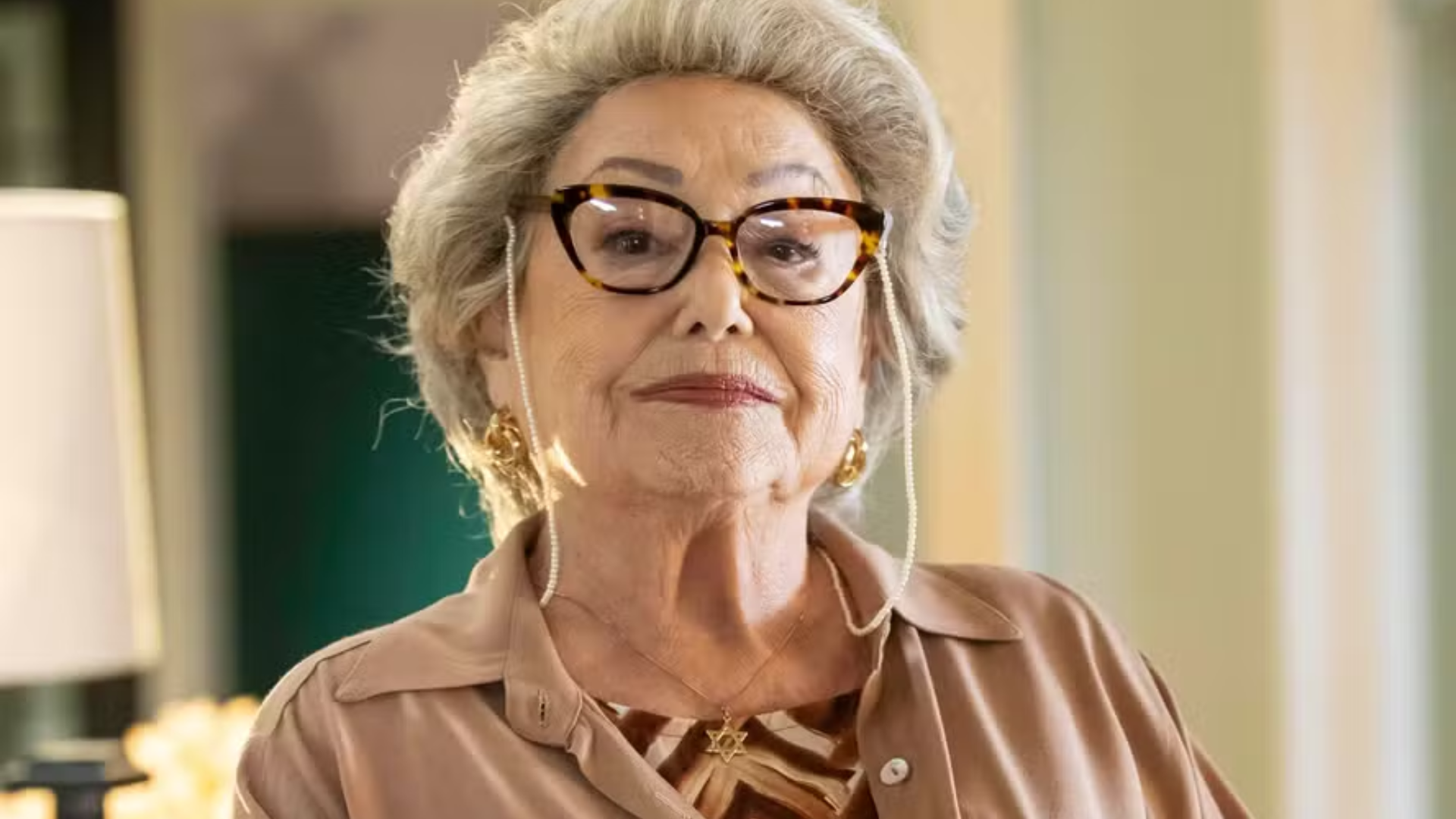 Suely Franco retorna à Globo aos 86 anos para integrar o elenco de Lá na Minha Terra
