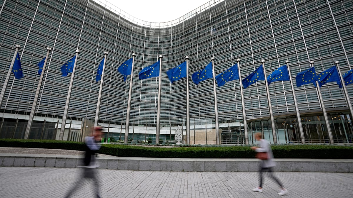 União Europeia impulsiona inteligência artificial generativa em serviços públicos com investimento milionário